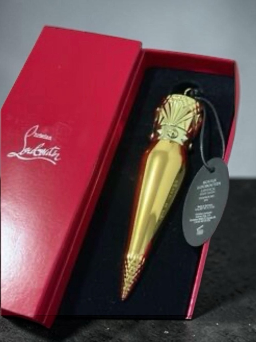 Christian Louboutin Satin lipstick - Rouge Louboutin 001